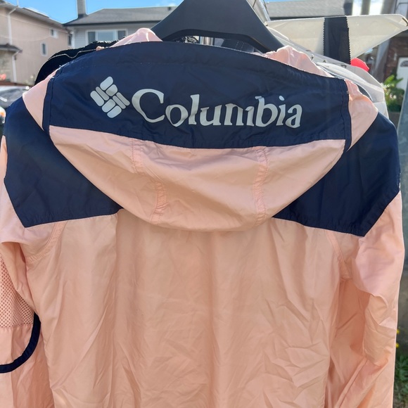 Columbia running jacket - Picture 3 of 3